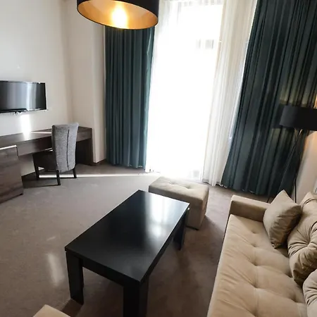 Szálloda Cara 28 Szkopje
