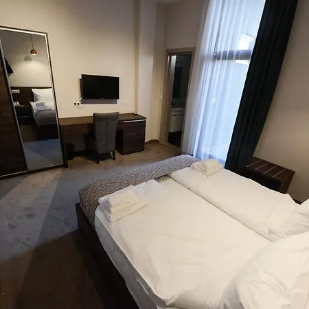 Szálloda Cara 28 Szkopje